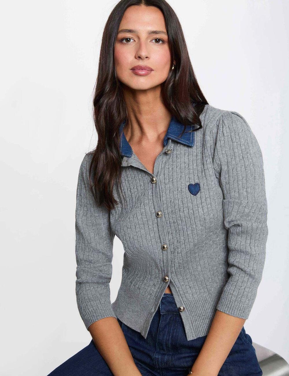 Pull col revers boutons gris clair femme