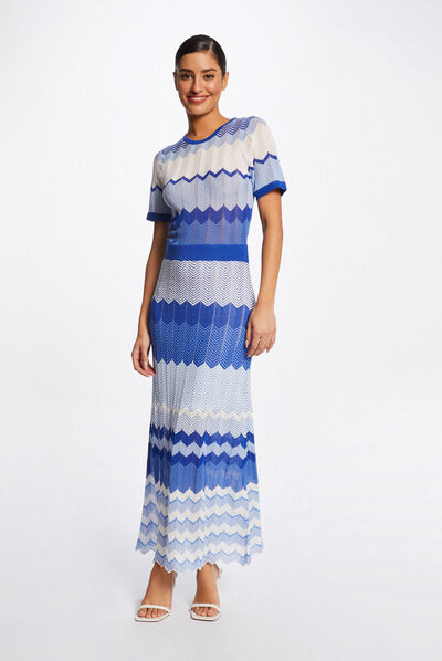 Robe pull longue droite imprimé chevron bleu moyen femme