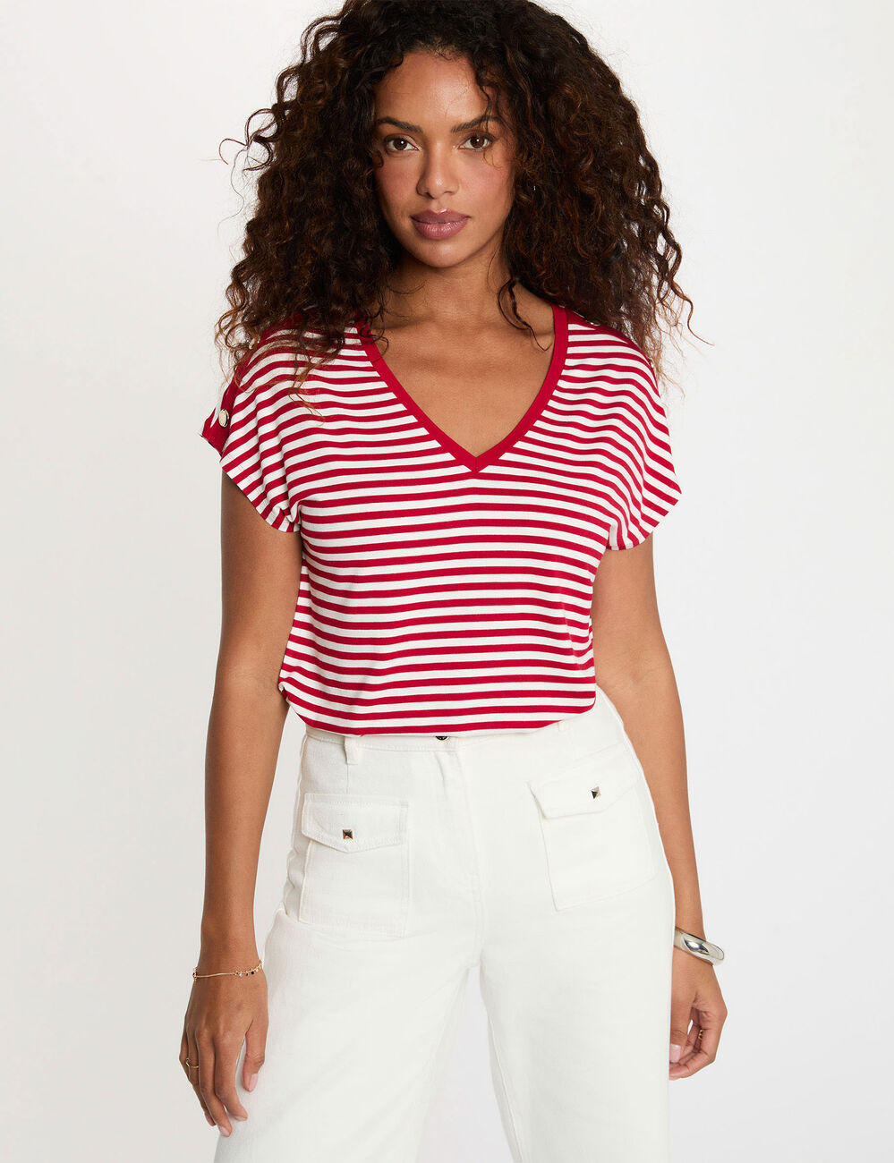 T-shirt ray&eacute; col v blanc femme