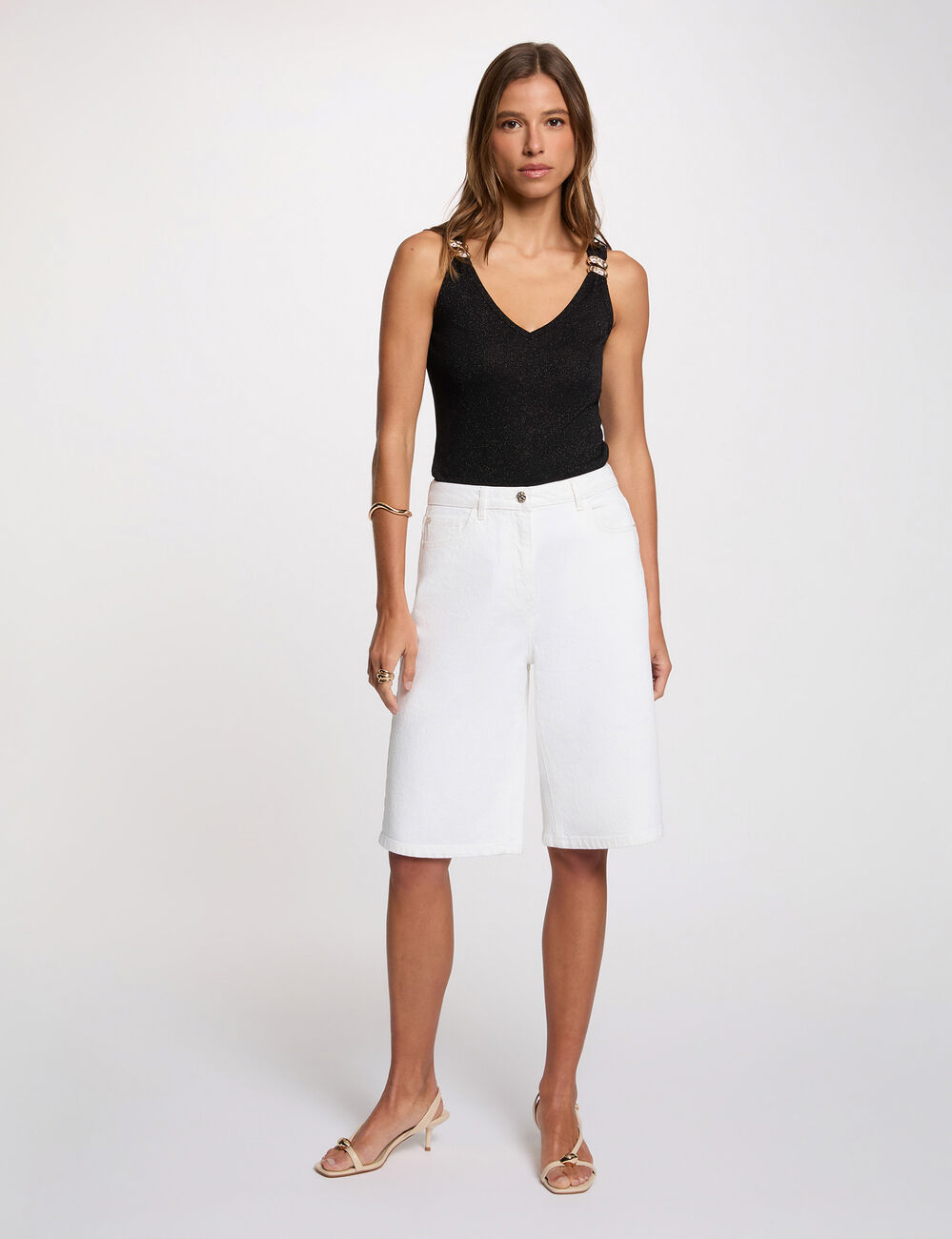 D&eacute;bardeur cintr&eacute; col v noir femme