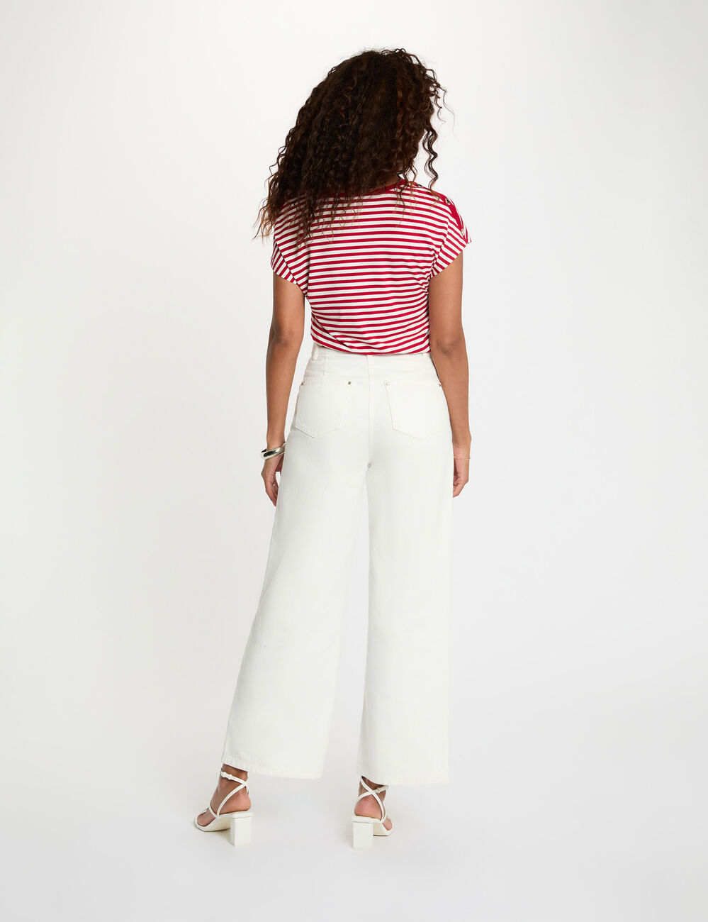T-shirt ray&eacute; col v blanc femme