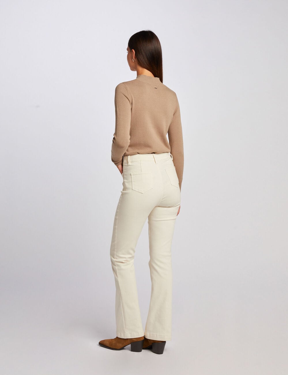 Pull cintr&eacute; col montant taupe femme