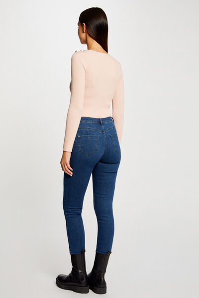 Pull manches longues avec boutons rose femme