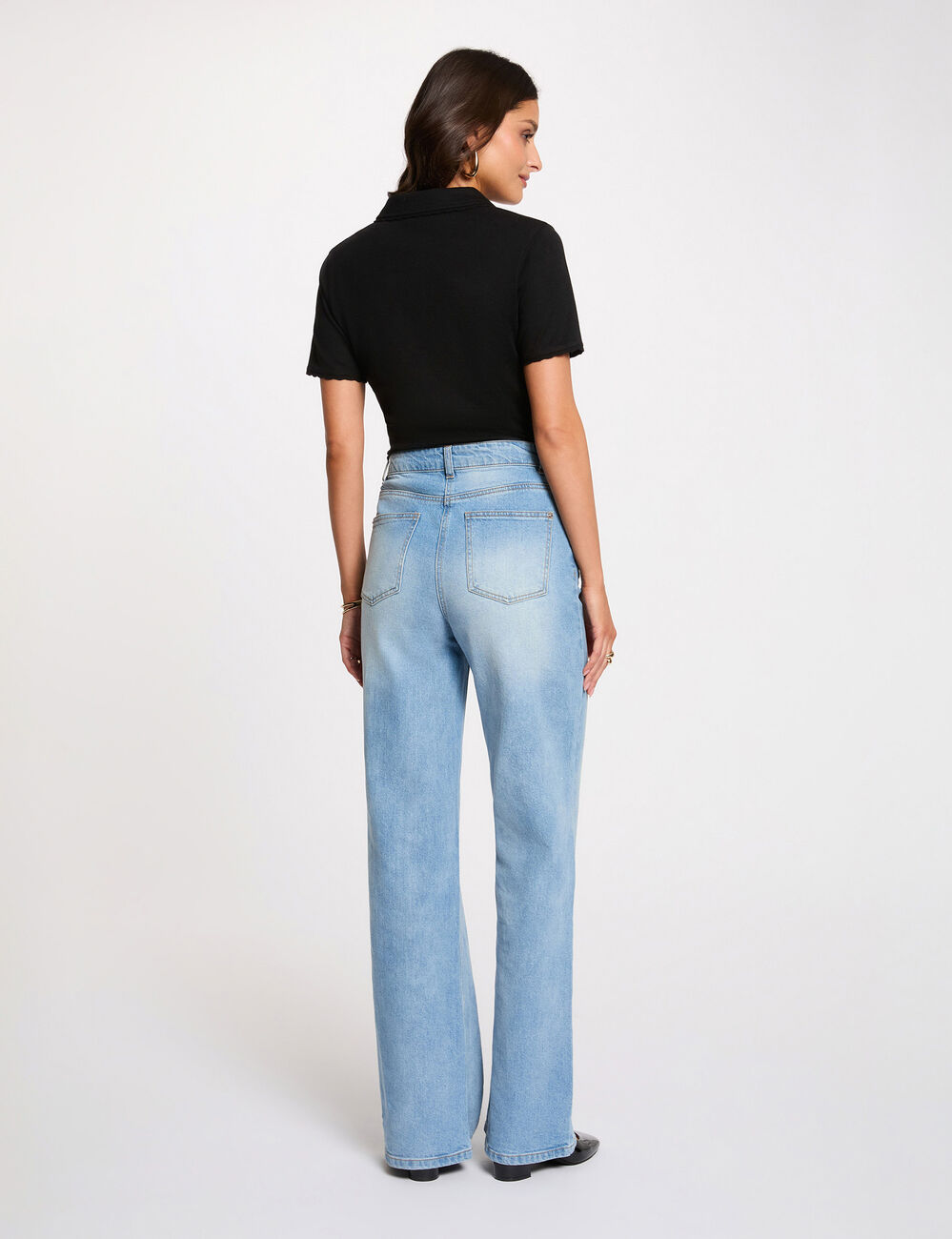 Maille l&eacute;g&egrave;re col &agrave; revers noir femme