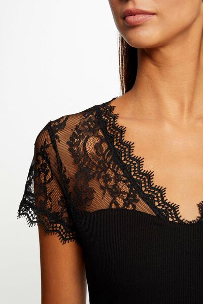 T-shirt manches courtes à dentelle noir femme
