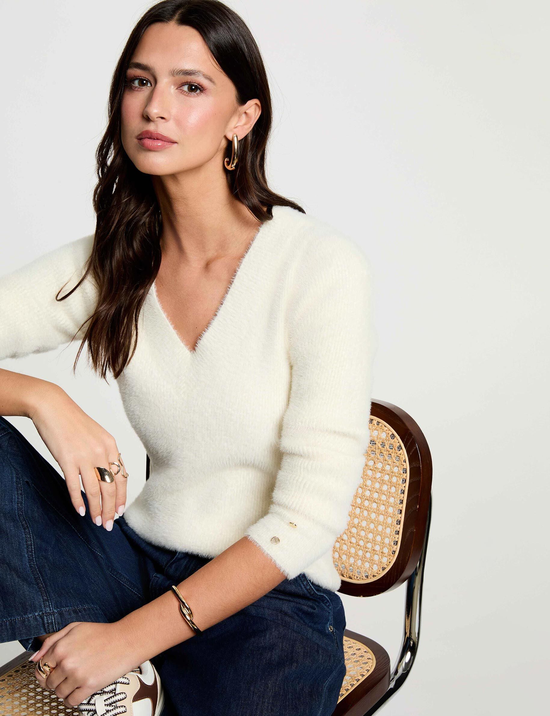 Pull col v manches longues femme