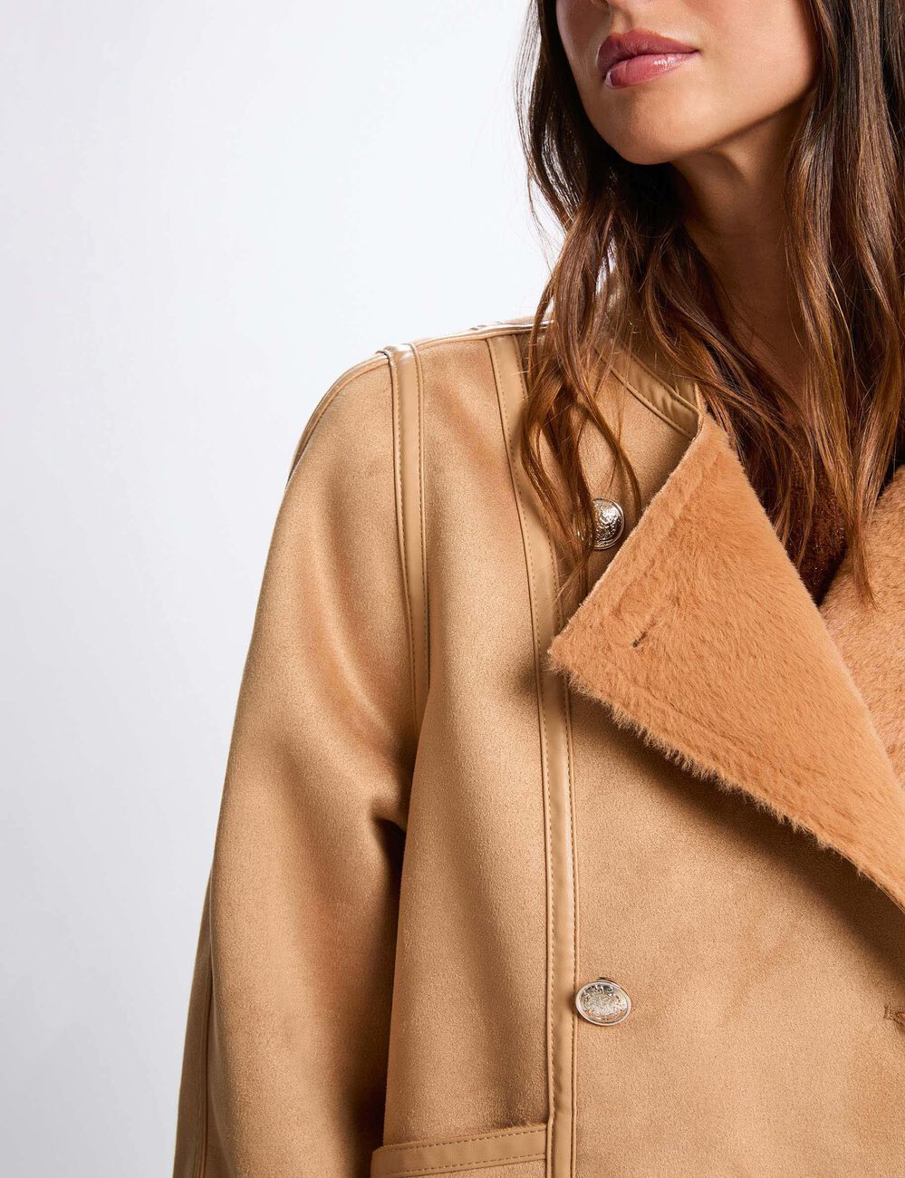 Veste courte peau lain&eacute;e marron cognac femme