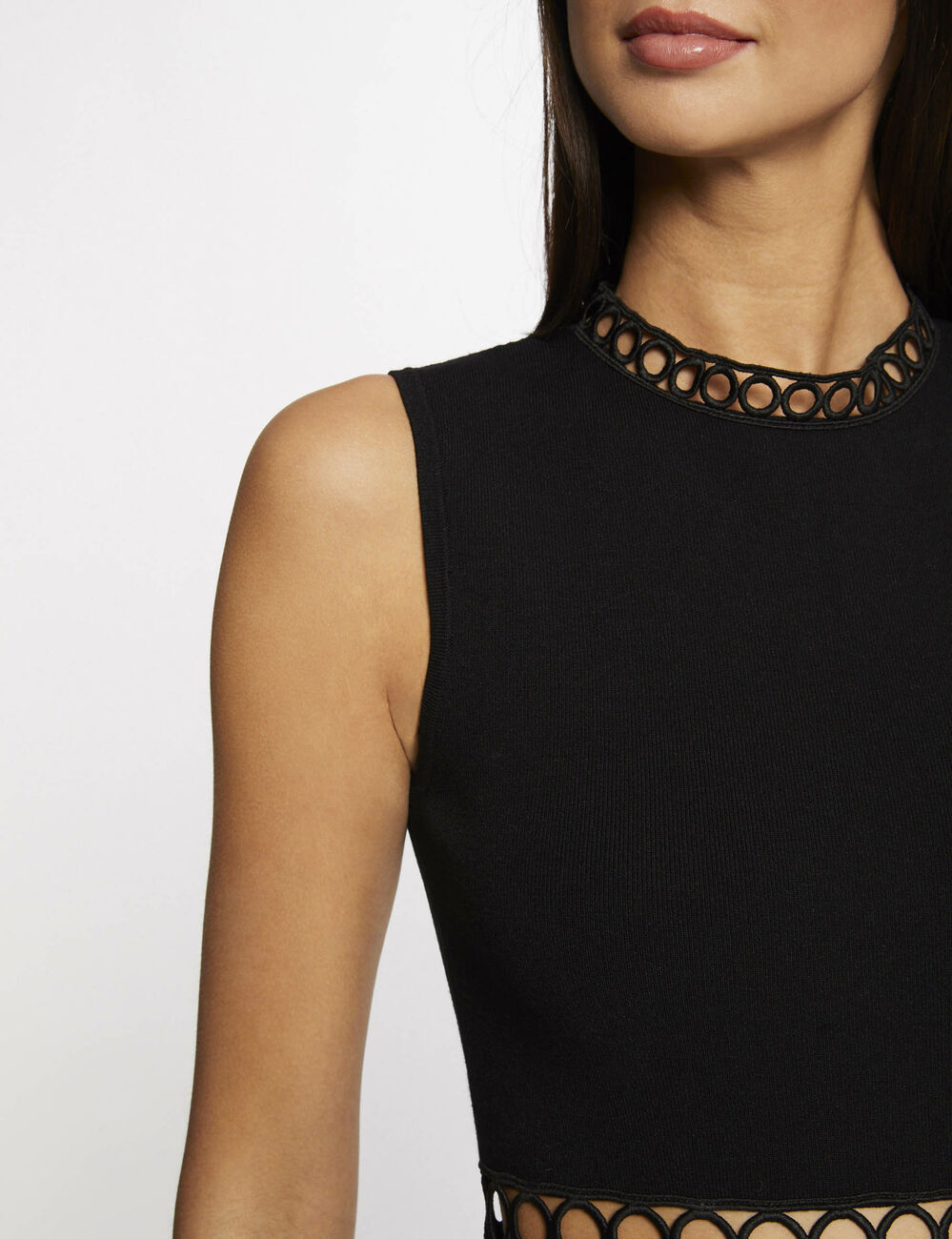 Robe pull patineuse bandes ajourées noir femme