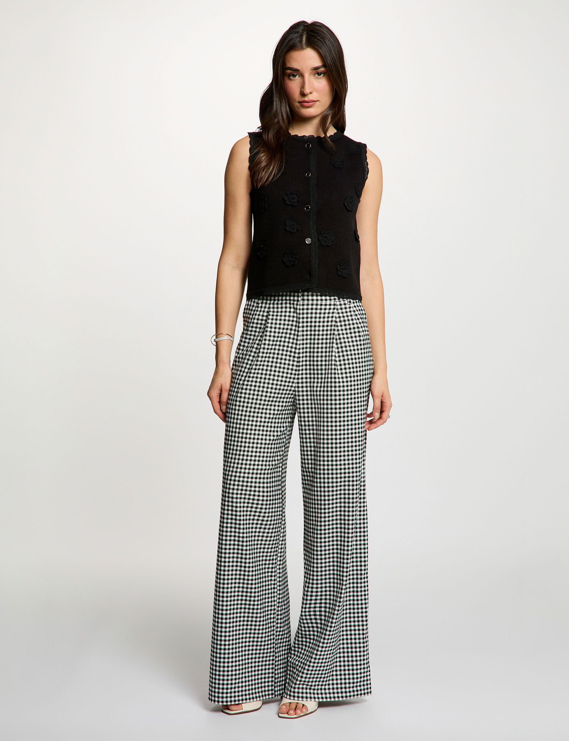 Gilet ajusté col rond femme