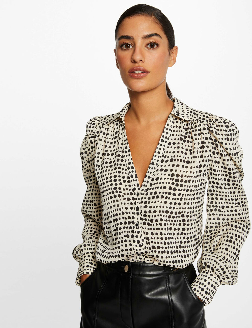 Chemise manches longues imprim&eacute; &agrave; pois ecru femme