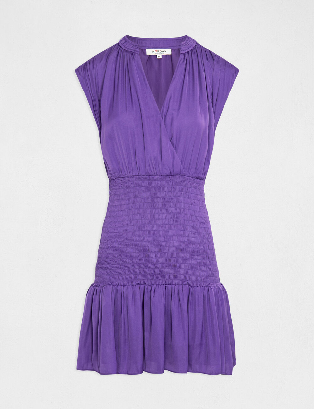 Robe ajust&eacute;e smock&eacute;e satin sans manches violet femme