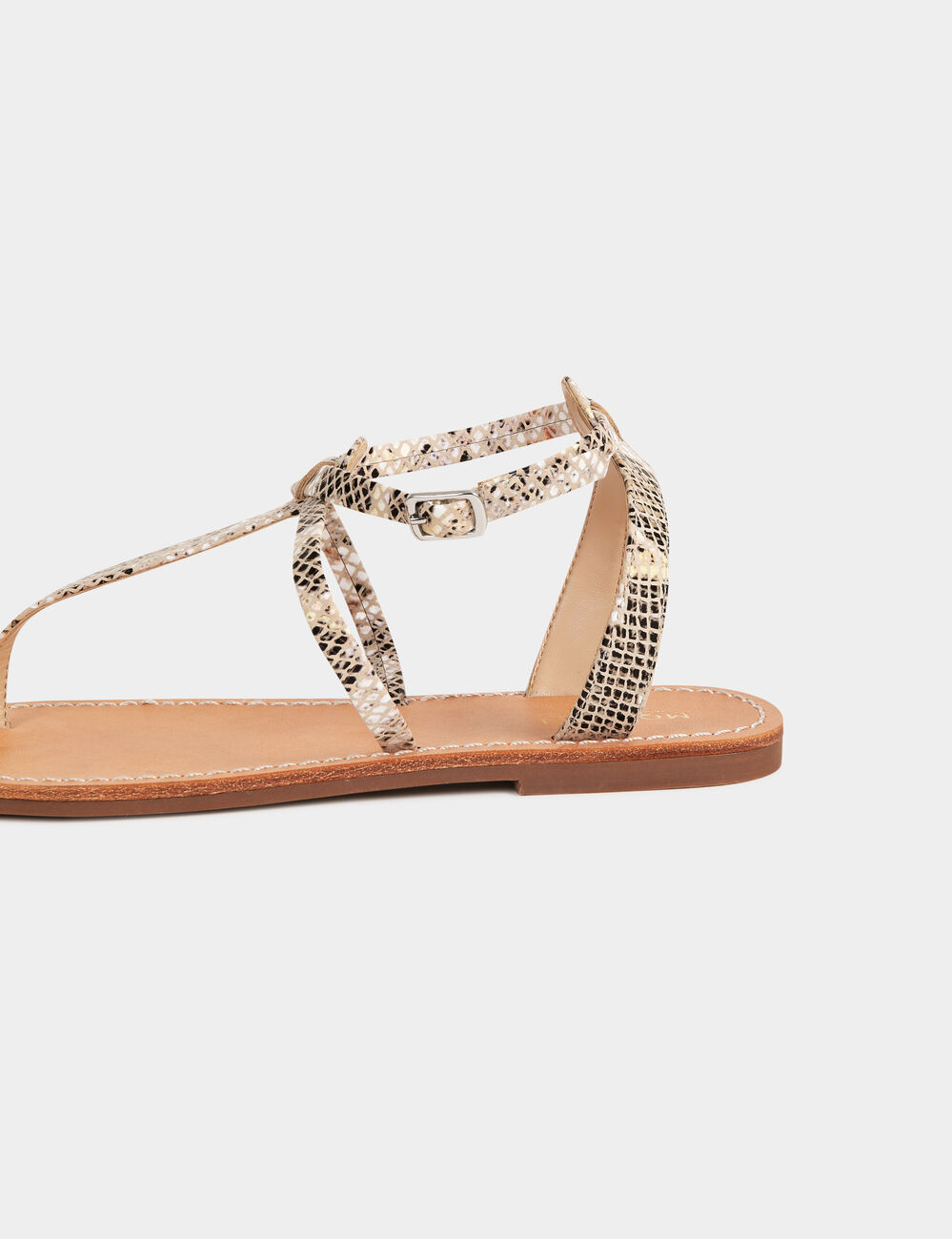 Sandales plates aspect python beige femme
