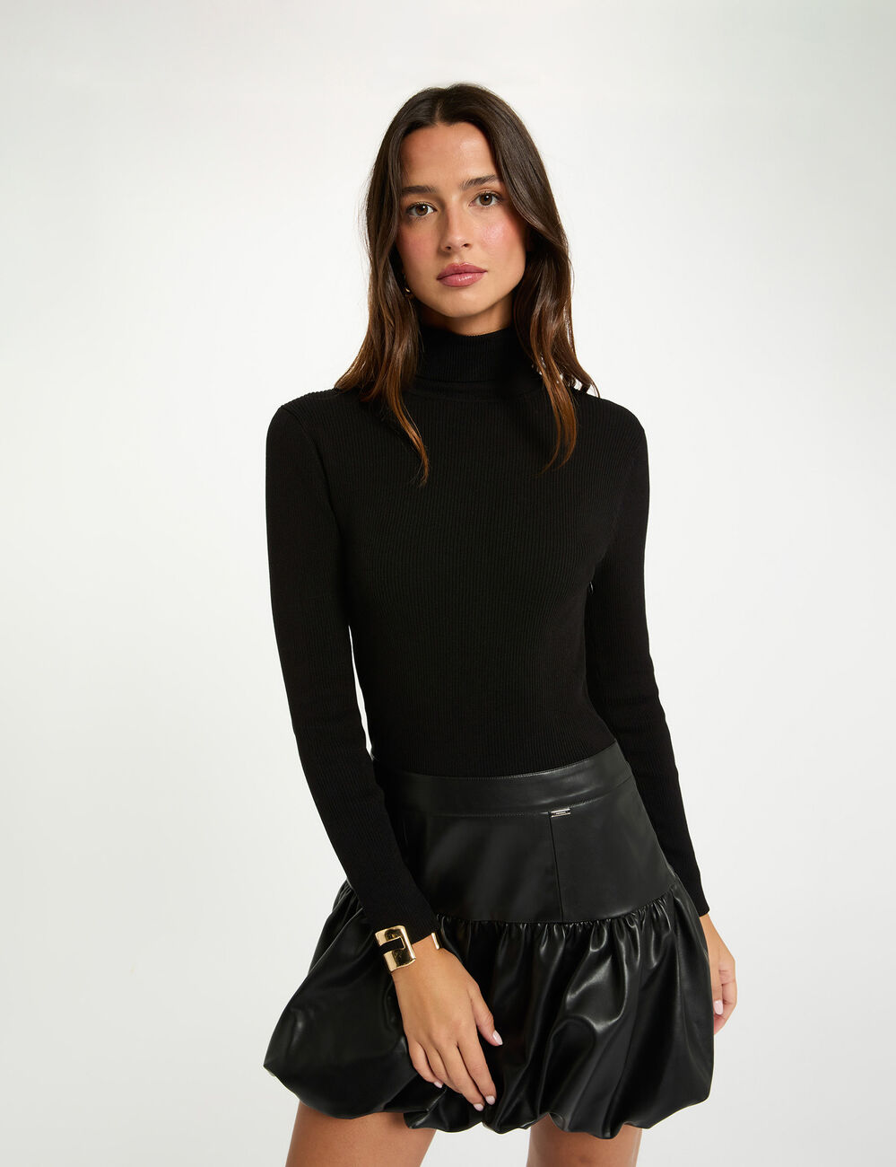 Robe courte col roul&eacute; noir femme