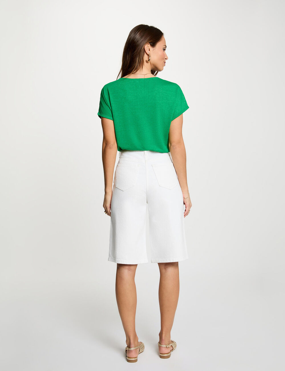 T-shirt col v manches courtes vert prairie femme