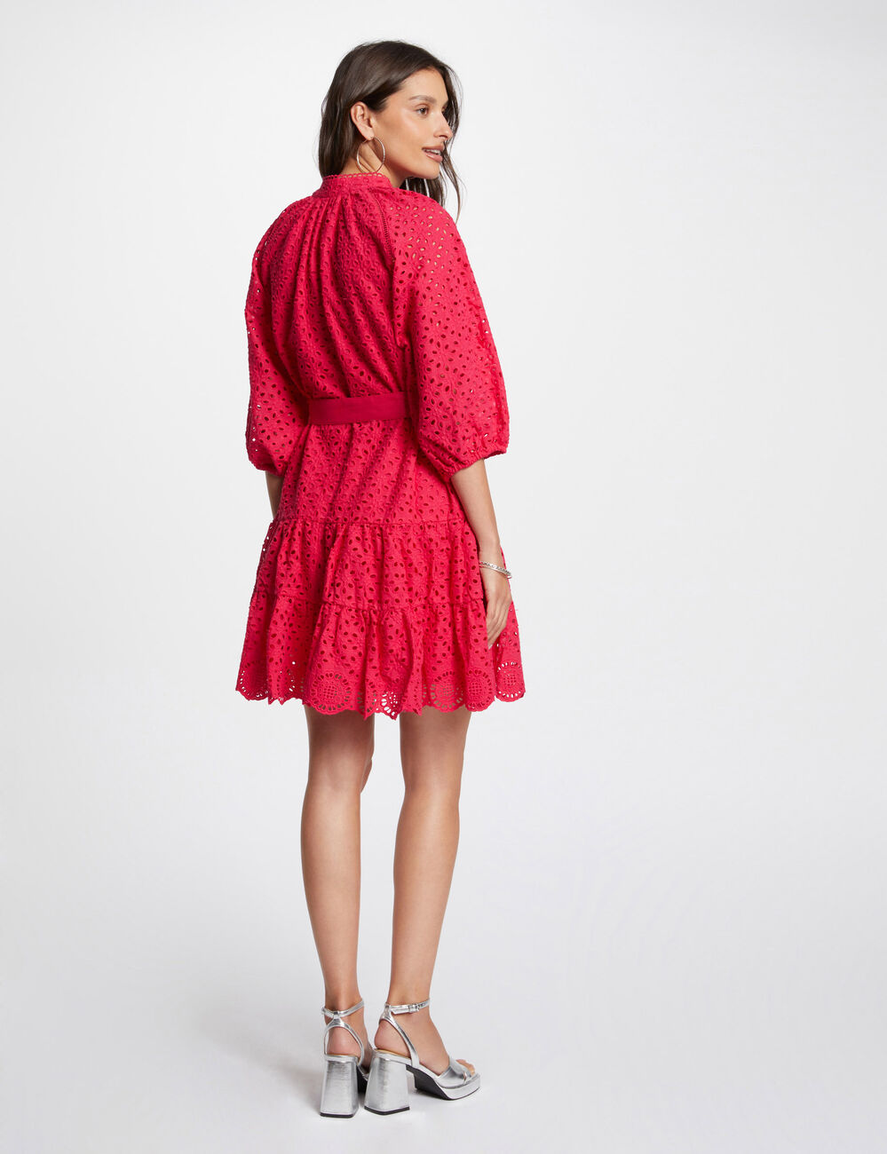 Robe courte trapèze brodée framboise femme
