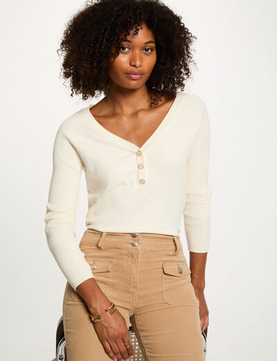 Pull ajust&eacute; col v ivoire femme