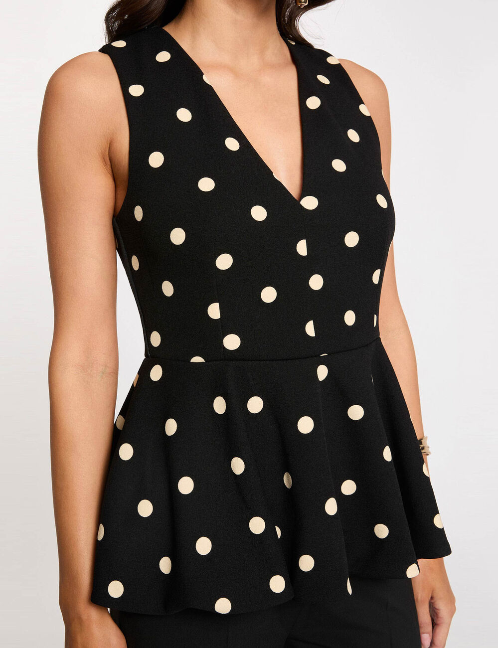 Top cintr&eacute; col v blanc femme