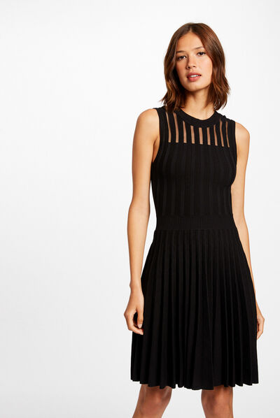 Robe pull évasée avec bas plissé noir femme