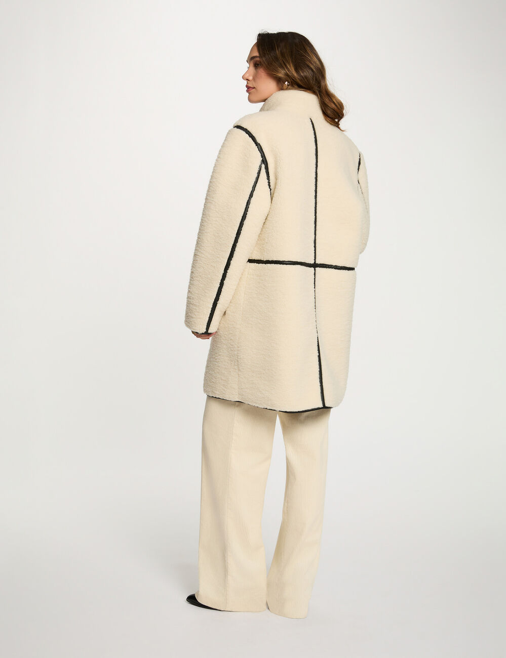 Manteau oversize duveteux beige femme