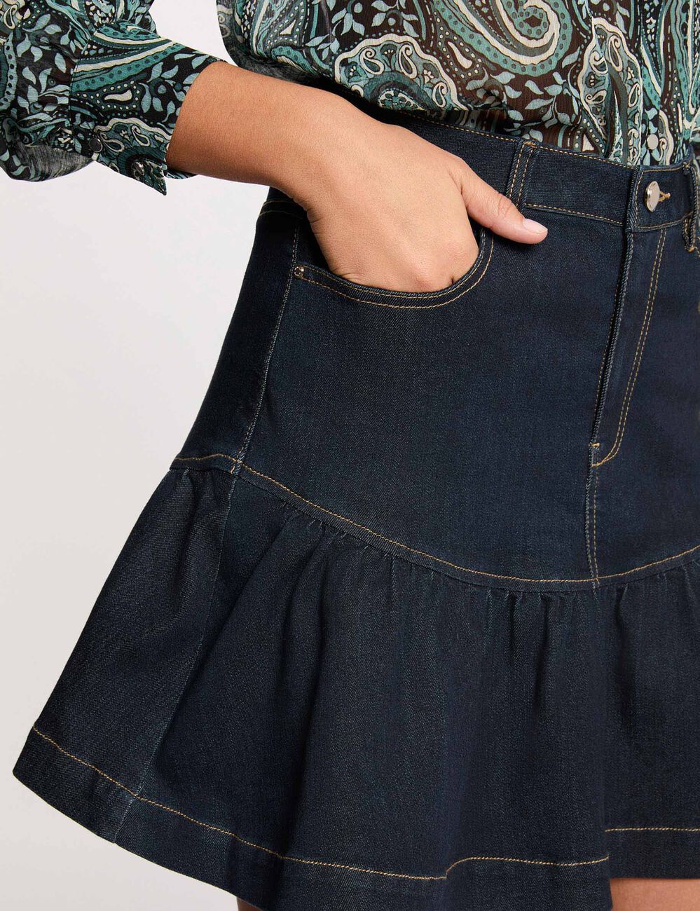 Jupe courte &eacute;vas&eacute;e bleu femme