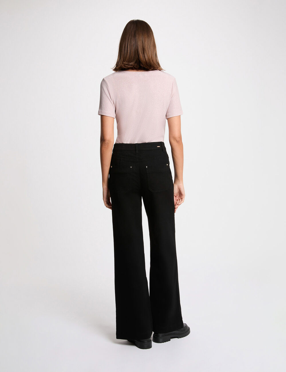 T-shirt manches courtes avec col en V rose clair femme