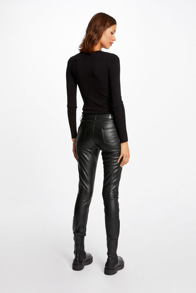 Pull manches longues boutons noir femme