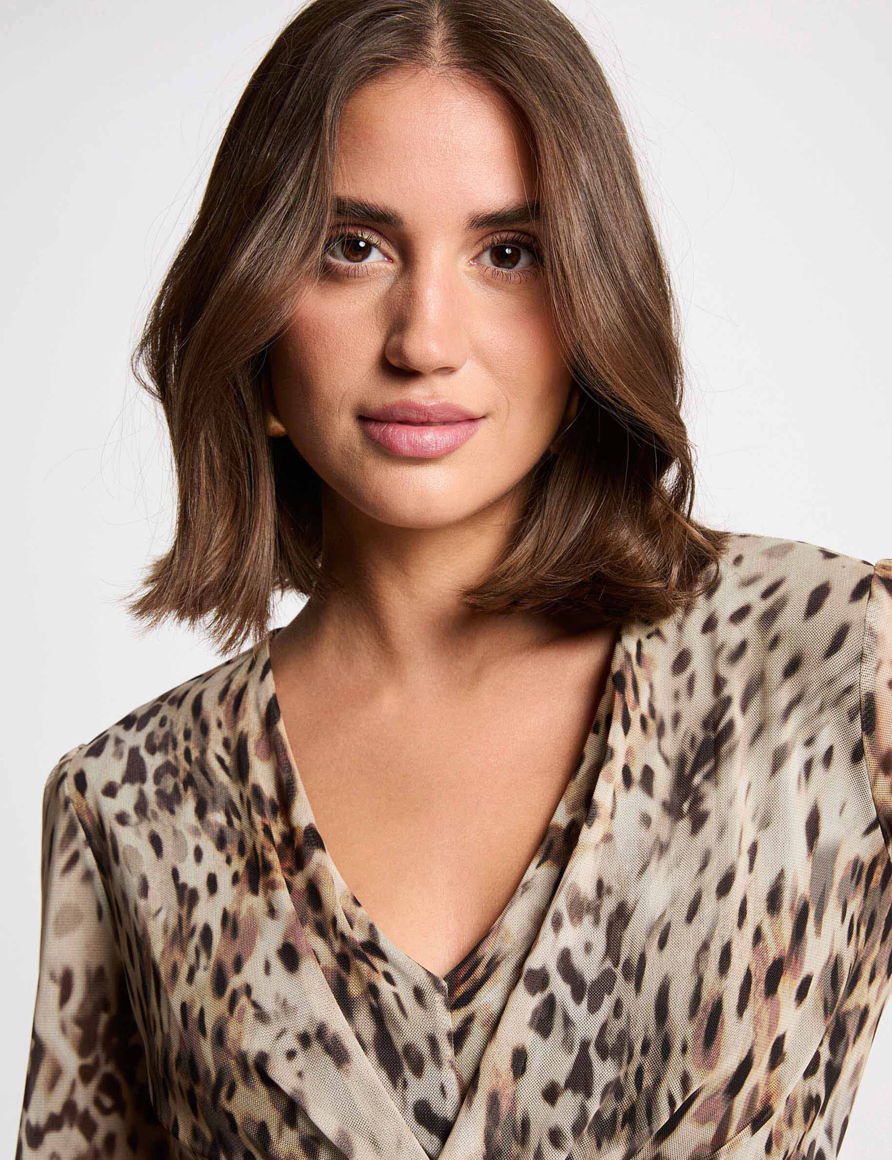 T shirt col v cintré femme