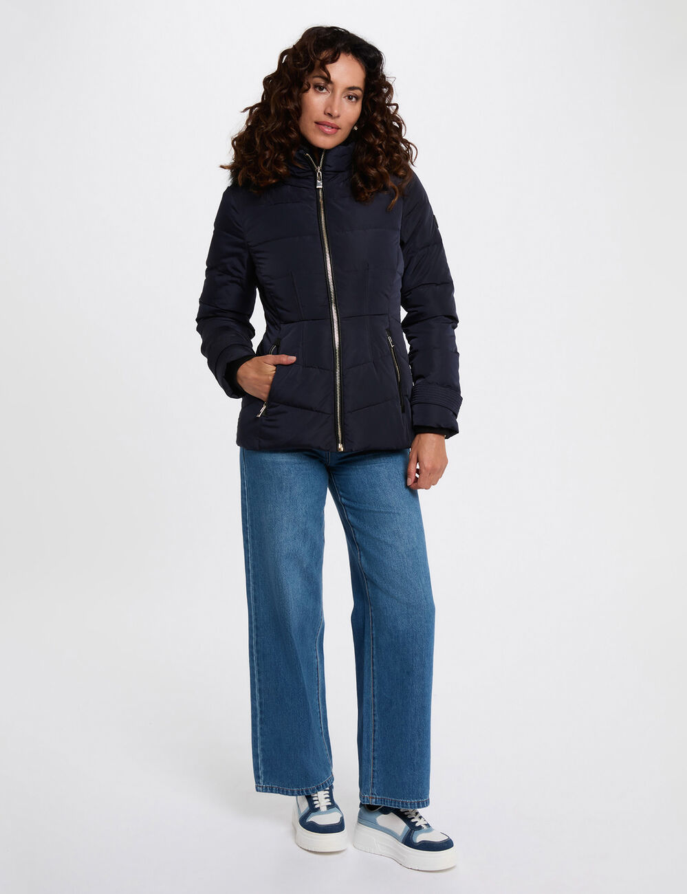 Doudoune courte ajust&eacute;e bleu marine femme