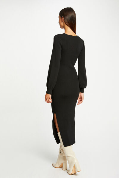 Robe pull longue ajustée à ornement noir femme