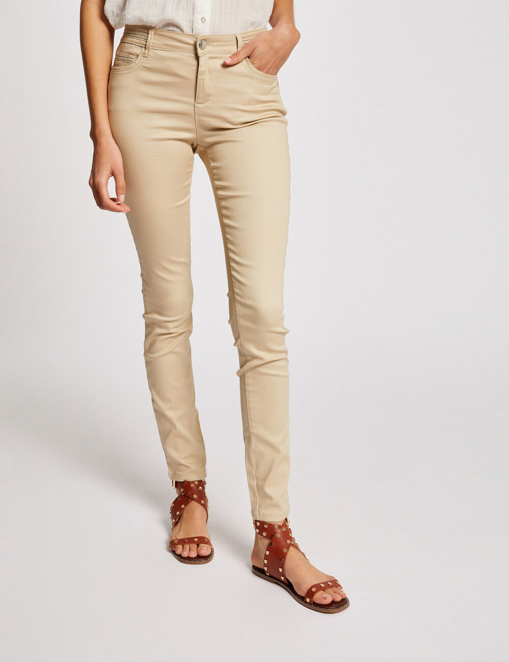 Pantalon slim enduit sable femme