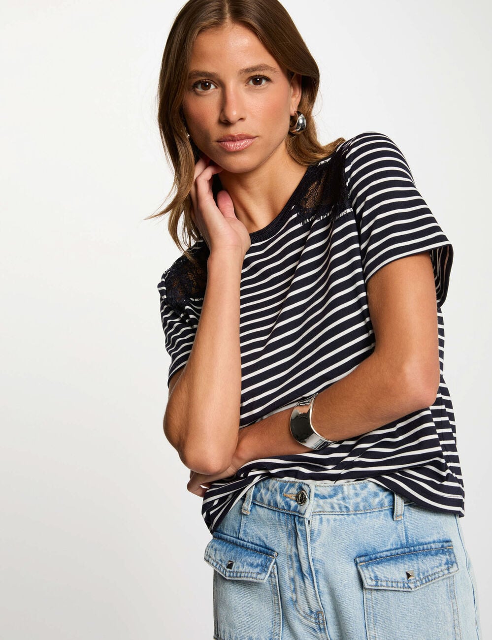 T-shirt manches courtes ray&eacute; bleu marine femme