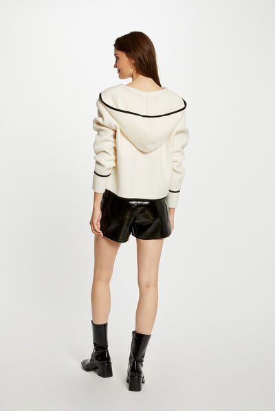 Gilet court boutonné à capuche ecru femme