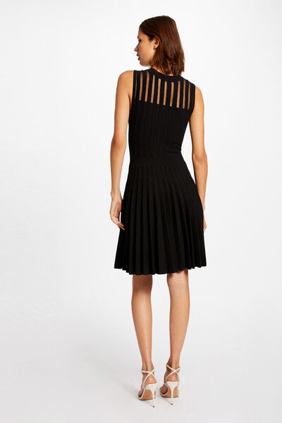 Robe pull évasée avec bas plissé noir femme