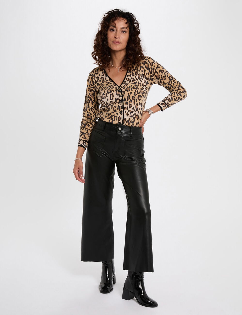 Gilet ajust&eacute; col rond sable femme