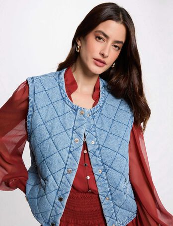Veste matelass&eacute;e sans manches denim stone femme