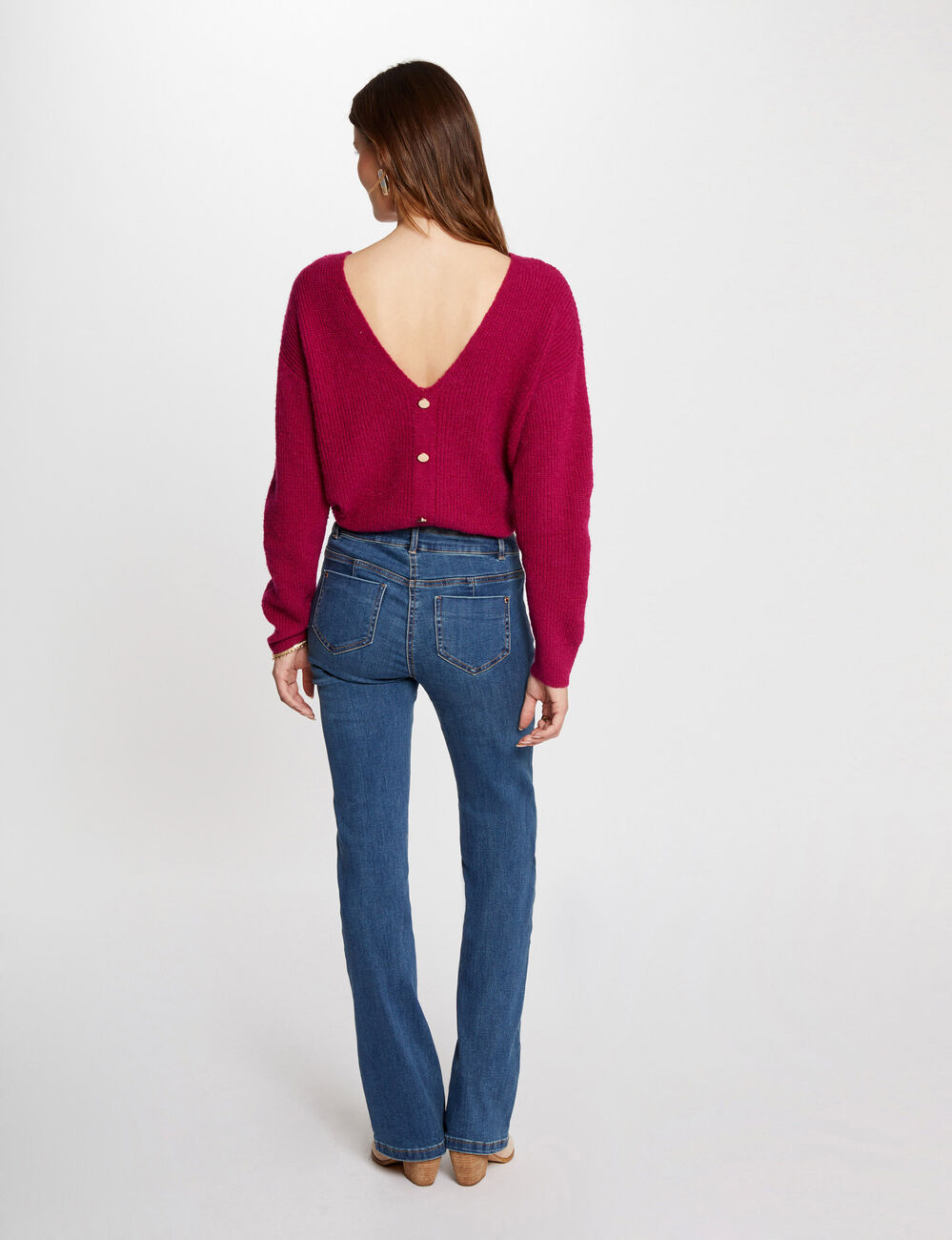 Pull col en V dos boutonn&eacute; rose fonce femme