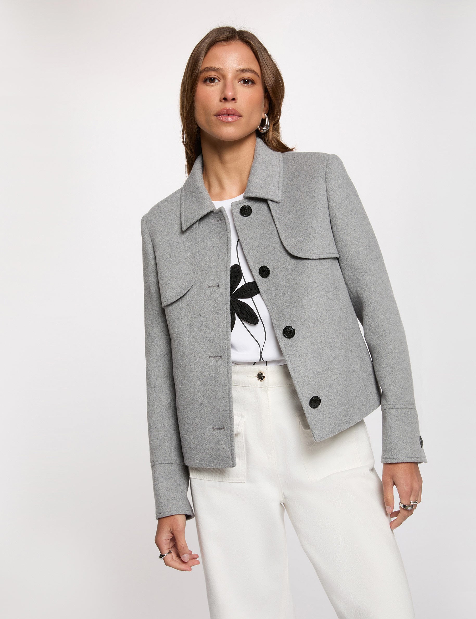 Manteau court ajusté moyen femme