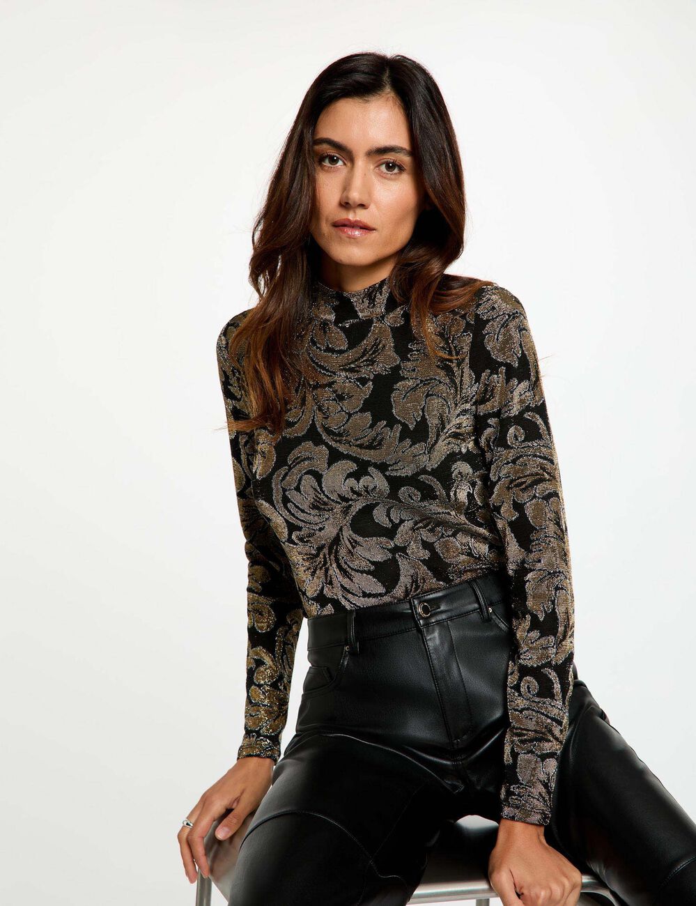 T-shirt col montant noir femme