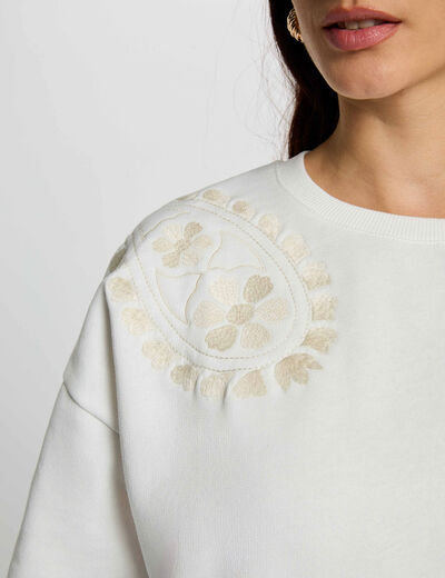 Pull maille brod&eacute;e blanc femme