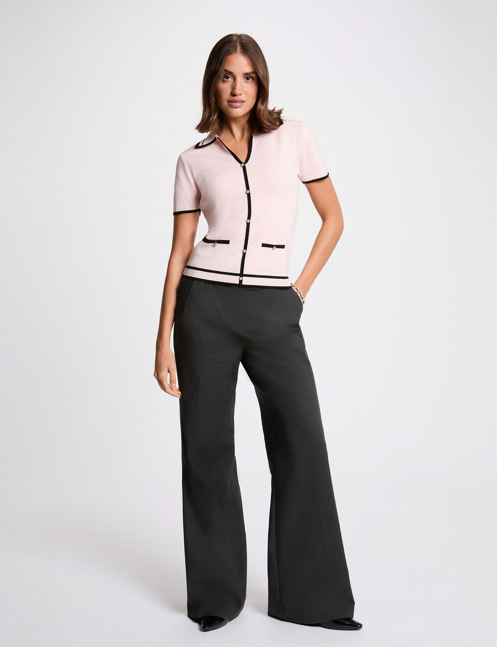 Pull ajust&eacute; ray&eacute; rose clair femme