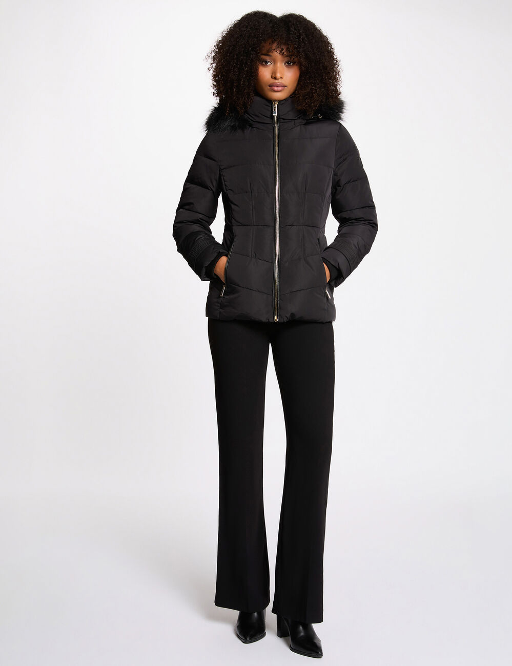 Doudoune courte ajust&eacute;e noir femme