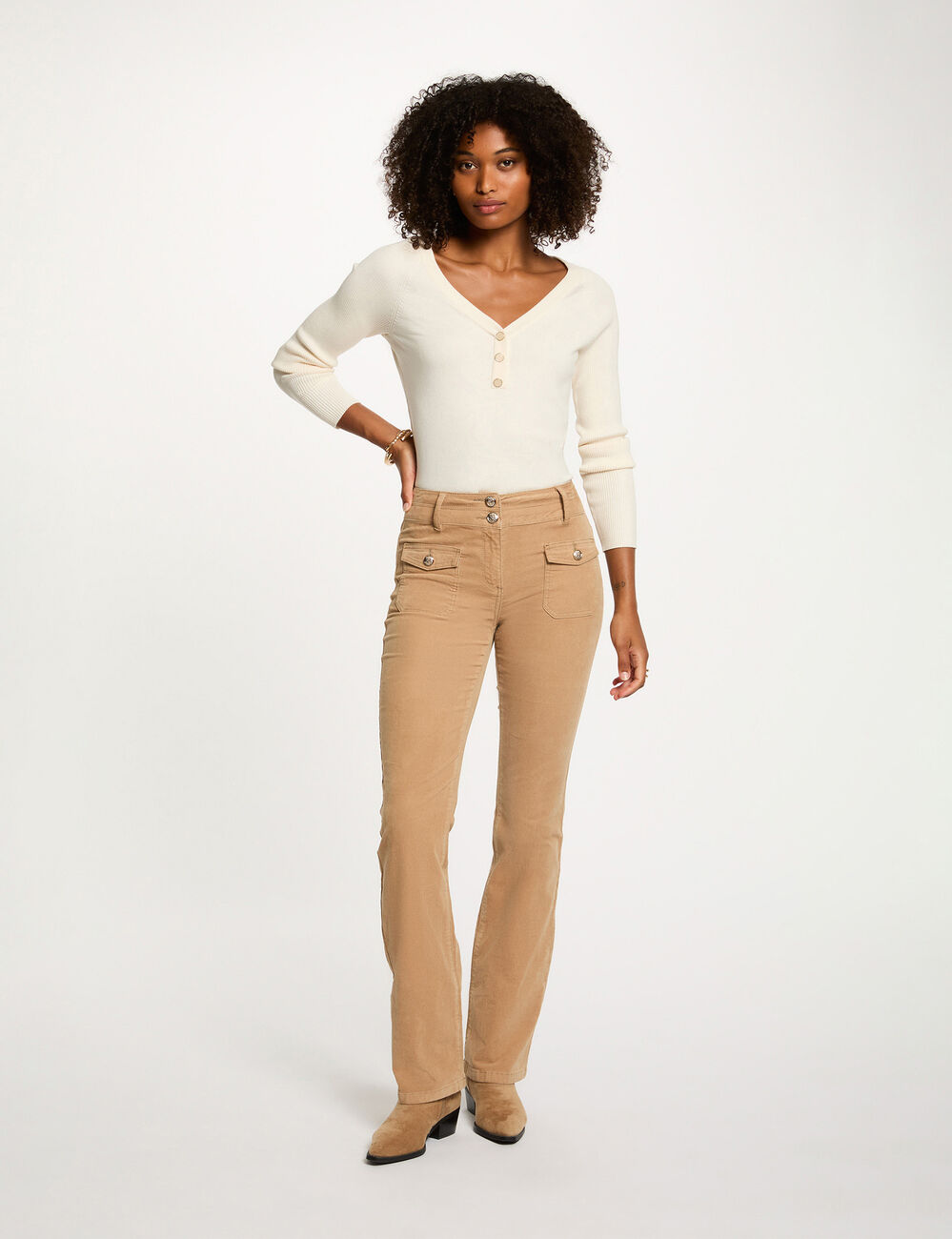 Pantalon ajust&eacute; velours sable femme