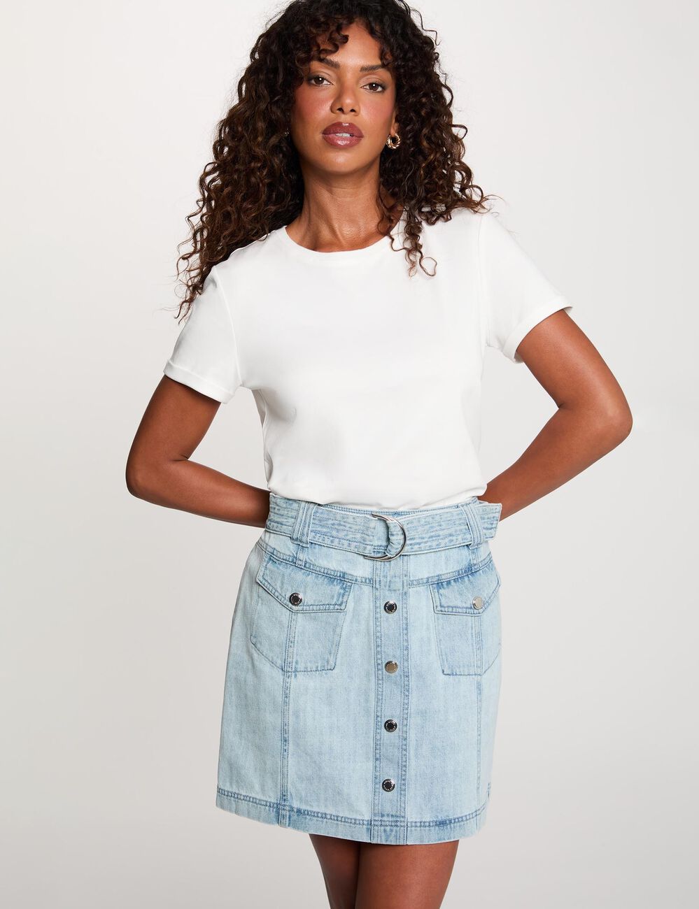 Jupe courte en jean denim bleach femme