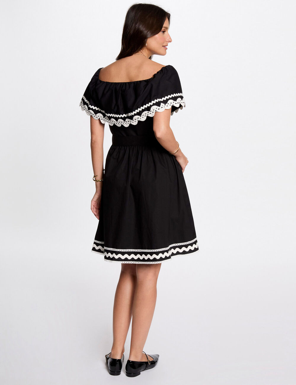 Robe courte trapèze noir femme