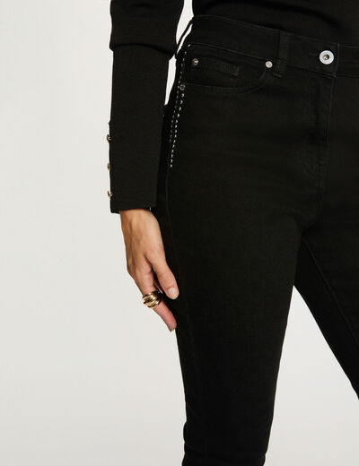 Jean slim clout&eacute; noir femme