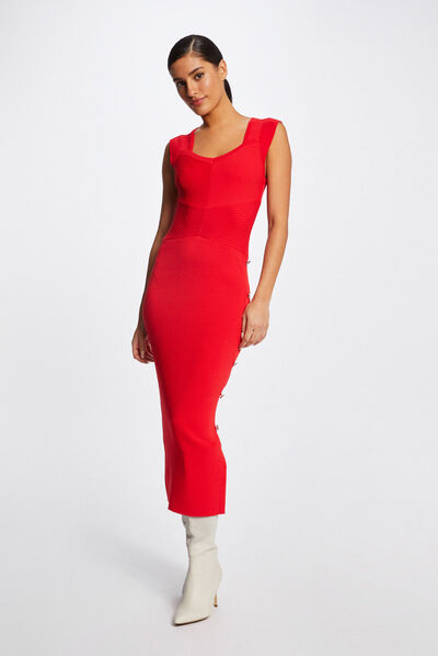 Robe pull longue ajustée sans manches rouge femme