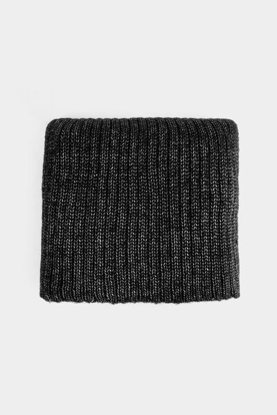 Écharpe tricotée noir femme