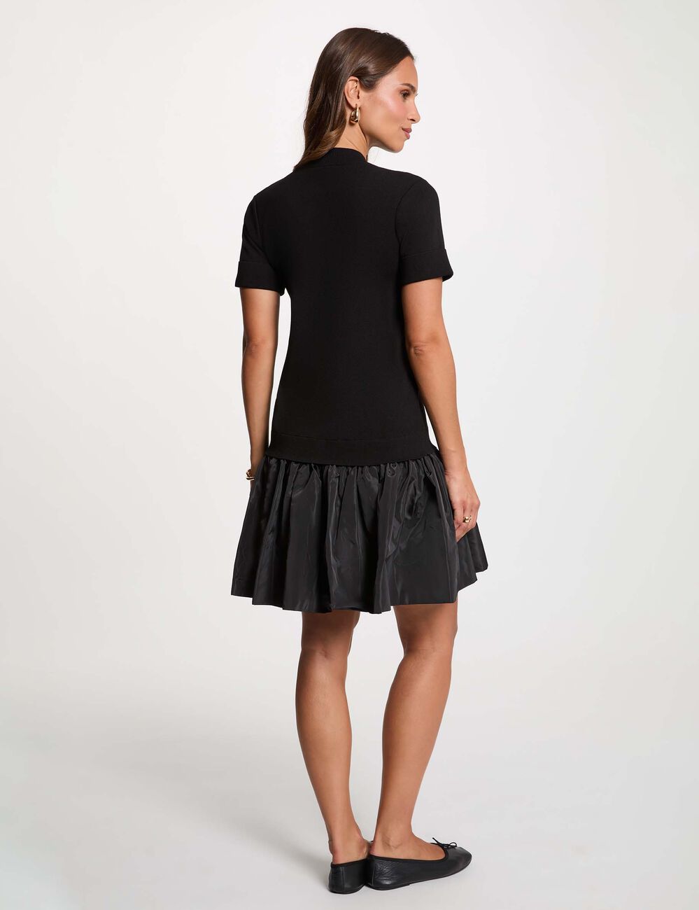 Robe tricot manches courtes noir femme