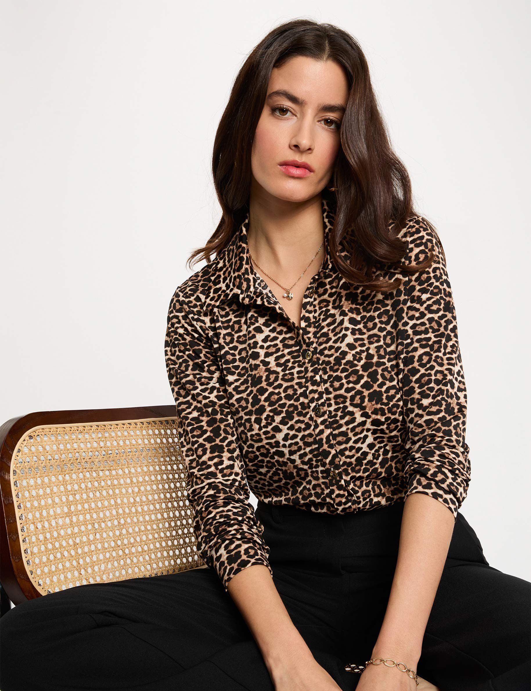 Chemise droite col à revers femme