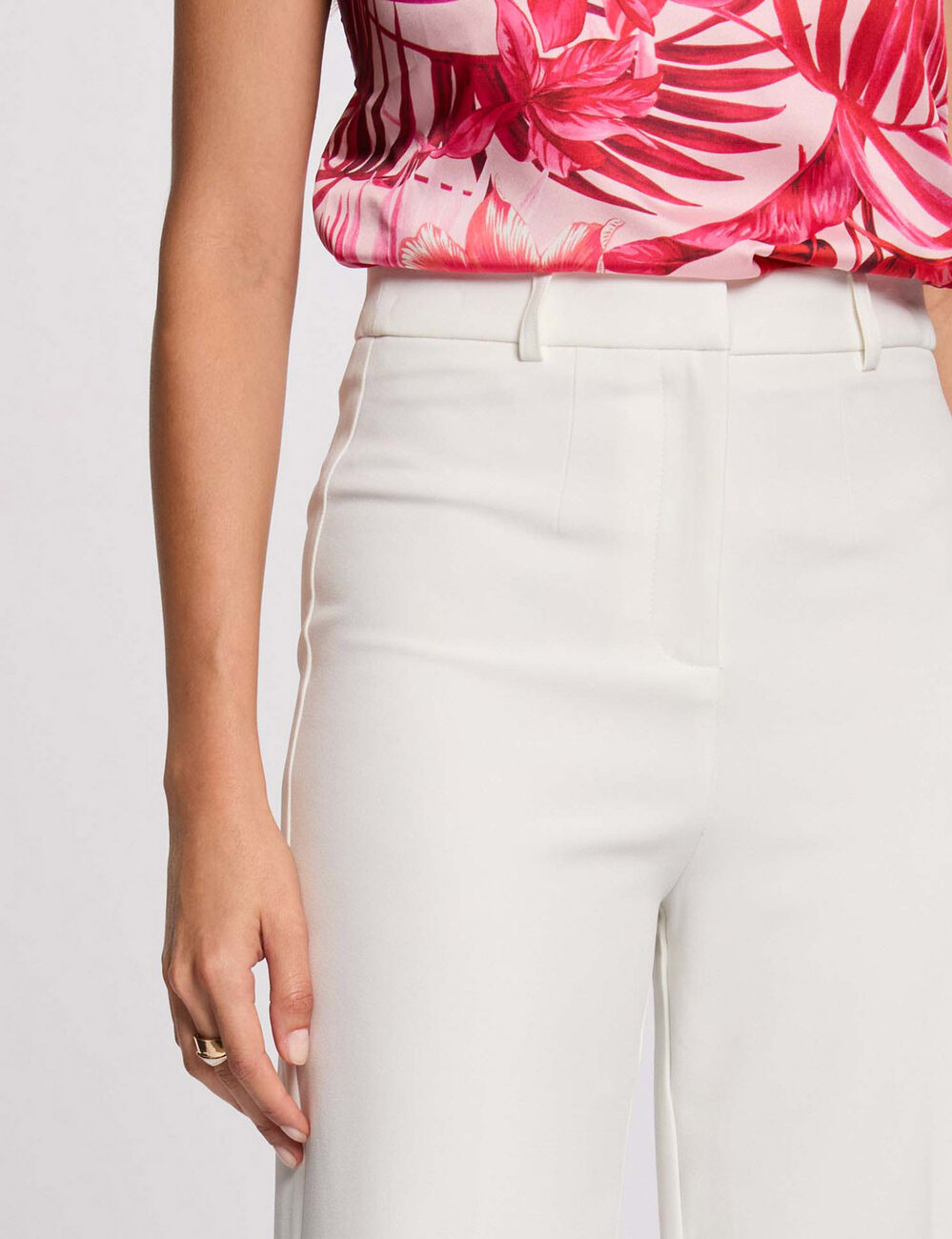 Pantalon droit &agrave; pinces blanc femme
